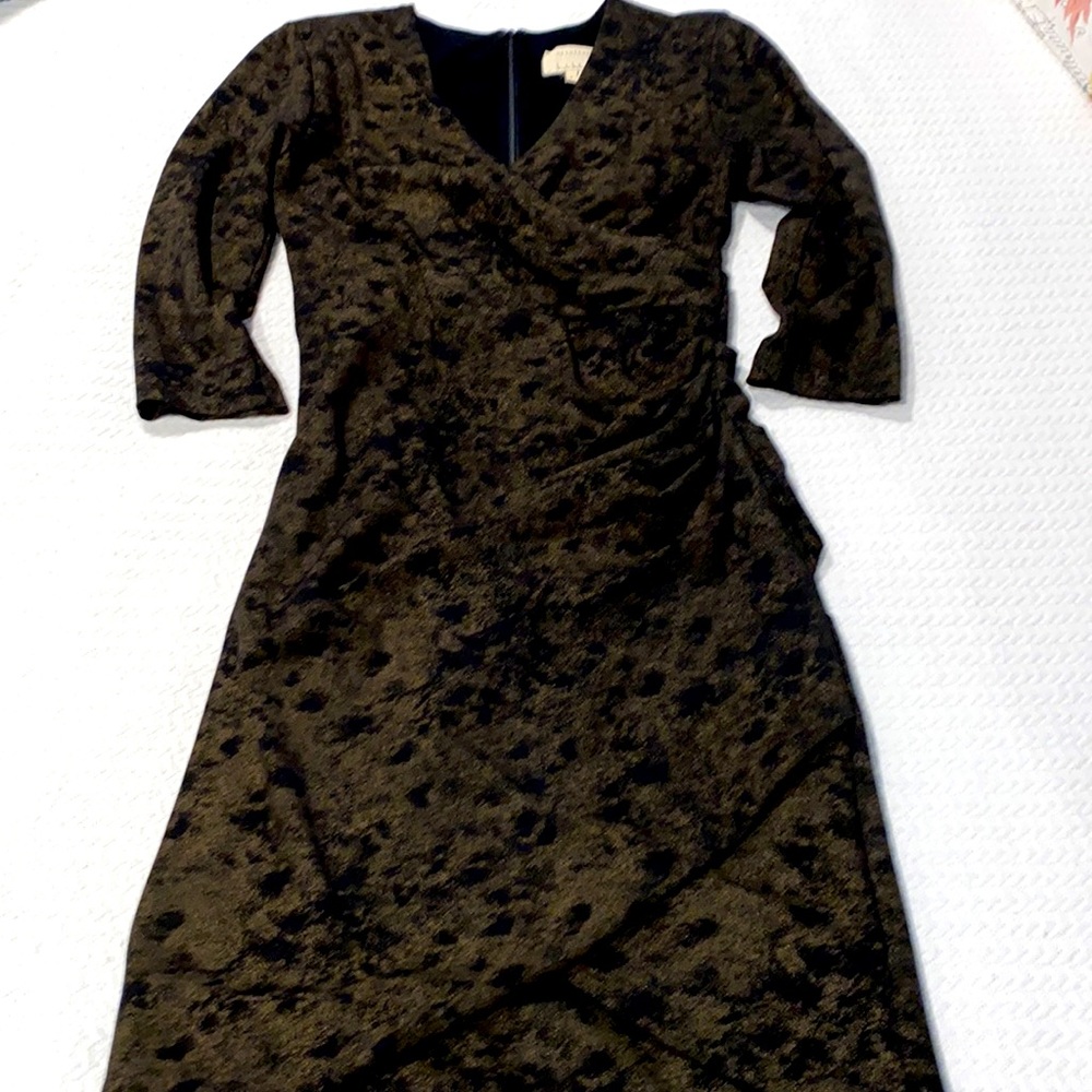 Nicole Miller Artelier size 6 black with gold ruched dress,